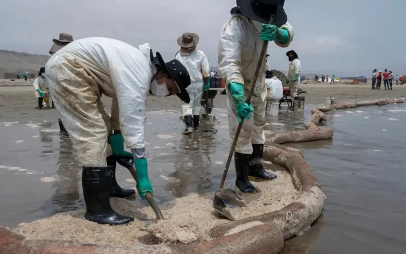 Handle Spilled Transformer Oil